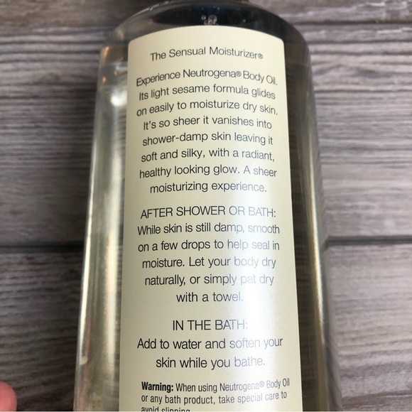 ❌SOLD❌Neutrogena Light Sesame Formula Body Oil, 16 fl oz NEW sealed - Picture 4 of 8